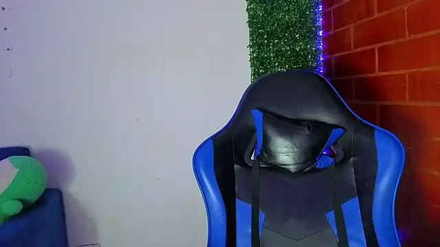 Demitryo online show from 04/18/26, 03:32