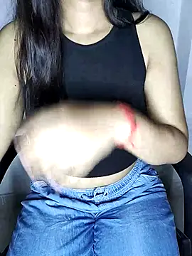 Snapshot of Ms_Neera chatting on 03/19/25, 10:42 Ms Neera online show from 03/19/25, 10:42