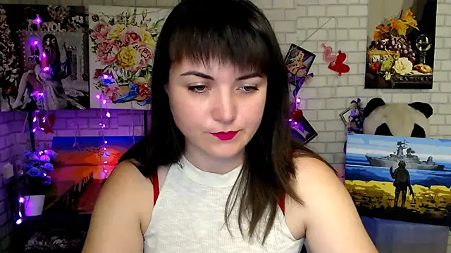 Darina M  online show from 11/28/25, 07:33