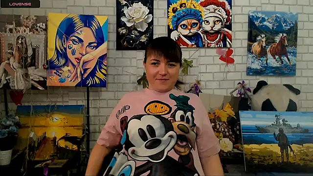 Darina M  online show from 04/29/26, 04:49