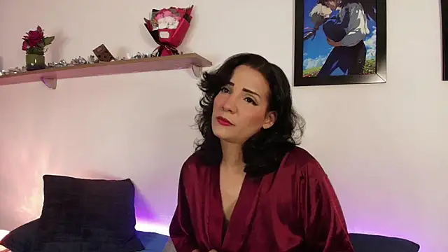 Snapshot of Elliee_ chatting on 09/13/25, 05:57 Elliee online show from 09/13/25, 05:57