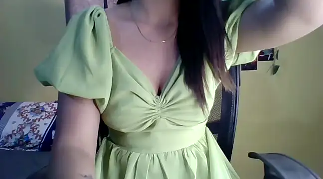 Snapshot of Nicole-wallace chatting on 01/18/25, 07:17 Nicole-wallace online show from 01/18/25, 07:17