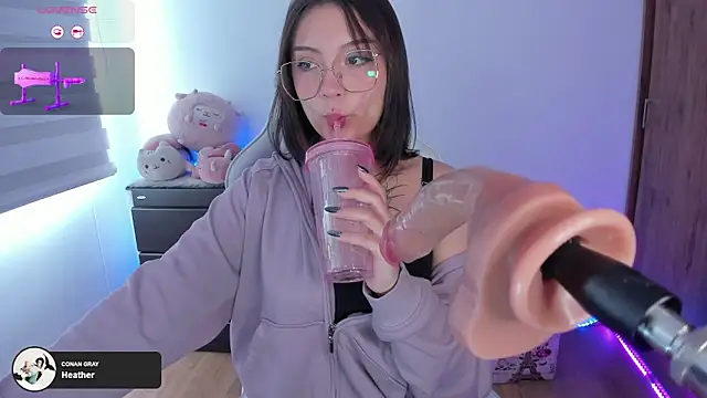 Snapshot of Hannya_moon chatting on 11/19/25, 05:24 Hannya moon online show from 11/19/25, 05:24