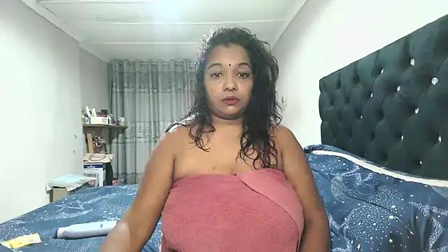 Indianmayaxoxo online show from 10/11/25, 04:05
