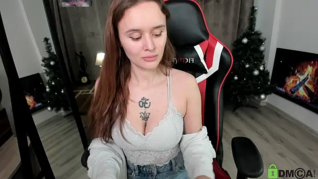 Snapshot of alicexforever chatting on 01/08/25, 11:21 alicexforever online show from 01/08/25, 11:21