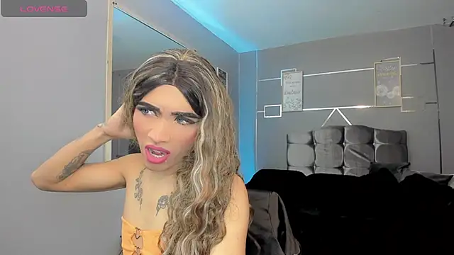 Micaela Rangel online show from 01/24/25, 03:43