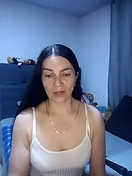 renata hot1 online show from 04/17/26, 12:57