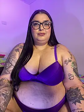 Apriilpeach  online show from 10/10/25, 09:03