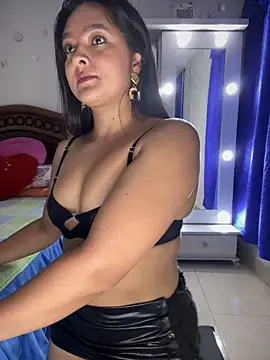 cristina1800 online show from 09/14/25, 03:49