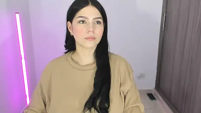 Natasha su  online show from 11/15/25, 07:32