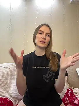 Snapshot of RachelBelI chatting on 01/28/25, 11:17 RachelBelI online show from 01/28/25, 11:17