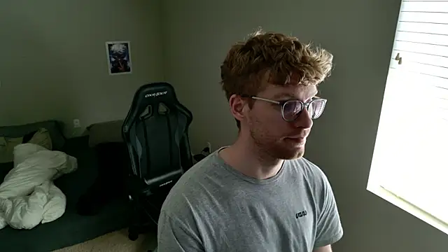 BlueEyedTallGuy94 online show from 07/12/26, 08:22