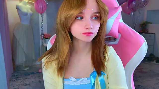 Snapshot of b4by_LoL1 chatting on 11/28/25, 05:48 b4by LoL1 online show from 11/28/25, 05:48