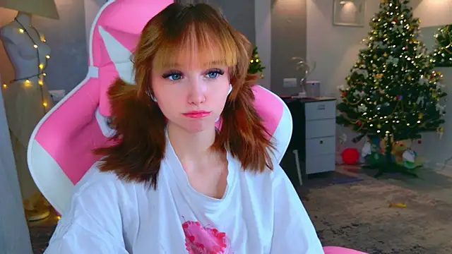 Snapshot of b4by_LoL1 chatting on 01/06/26, 03:38 b4by LoL1 online show from 01/06/26, 03:38