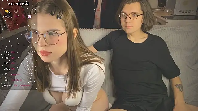 Snapshot of passiondesire_ chatting on 02/22/25, 09:04 passiondesire online show from 02/22/25, 09:04