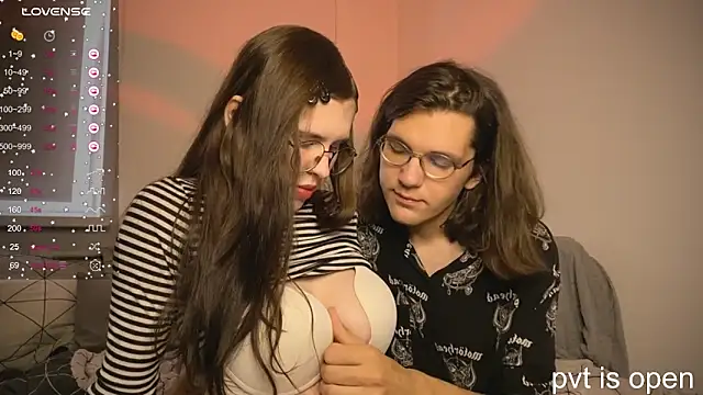 Snapshot of passiondesire_ chatting on 09/14/25, 08:02 passiondesire online show from 09/14/25, 08:02