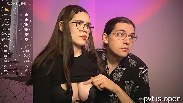 Snapshot of passiondesire_ chatting on 10/15/25, 08:25 passiondesire online show from 10/15/25, 08:25