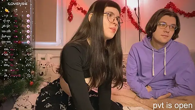 Snapshot of passiondesire_ chatting on 12/20/25, 10:22 passiondesire online show from 12/20/25, 10:22