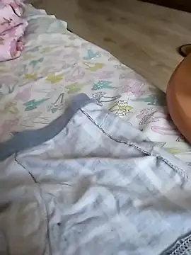 Snapshot of Grig1982 chatting on 10/16/25, 06:14 Grig1982 online show from 10/16/25, 06:14