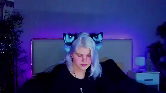 JoannLowe online show from 01/30/25, 12:18