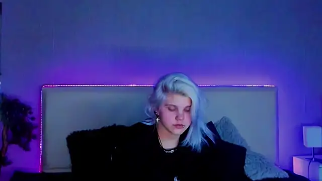 JoannLowe online show from 02/21/25, 12:38