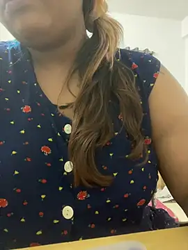 fantacygirl  online show from 03/11/25, 12:22