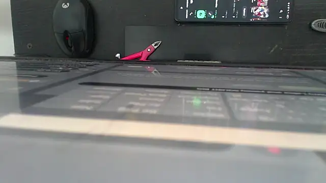 Snapshot of sinay024 chatting on 12/19/25, 02:40 sinay024 online show from 12/19/25, 02:40