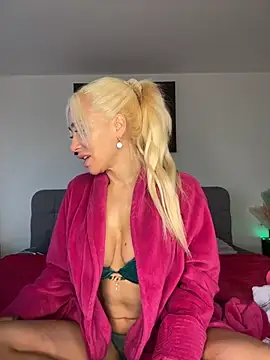 LunaSky Official online show from 11/06/25, 08:04