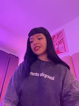 Snapshot of Ashley_Chriss chatting on 12/20/25, 01:12 Ashley Chriss online show from 12/20/25, 01:12