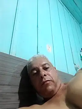 gordonunes online show from 12/15/25, 08:40