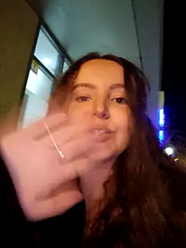 Snapshot of LineaDemie chatting on 10/10/25, 07:13 LineaDemie online show from 10/10/25, 07:13