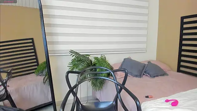 Catyloves online show from 02/08/26, 12:25