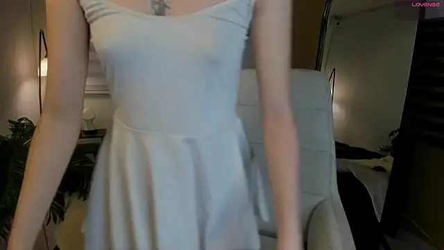 Catyloves online show from 04/15/26, 09:48