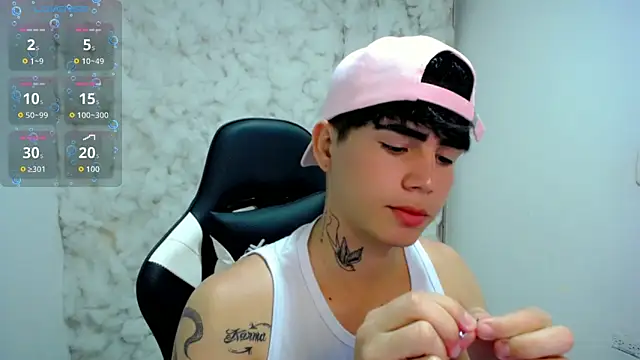 Snapshot of Tayson_Rivers chatting on 11/15/25, 02:20 Tayson Rivers online show from 11/15/25, 02:20