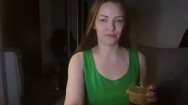 AnnaDiamond1 online show from 04/08/26, 09:15