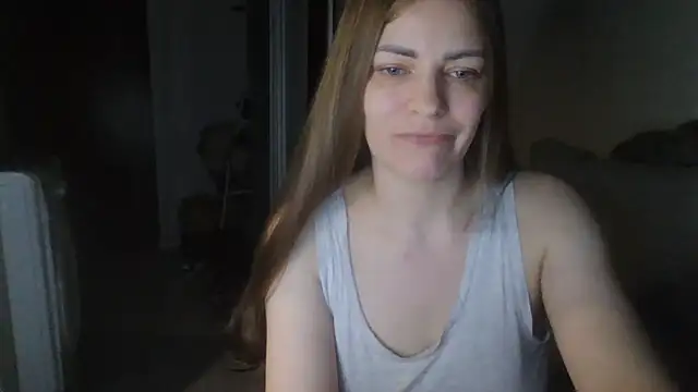 Snapshot of AnnaDiamond1 chatting on 06/08/26, 01:28 AnnaDiamond1 online show from 06/08/26, 01:28