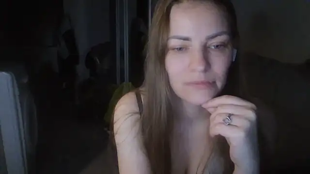 Snapshot of AnnaDiamond1 chatting on 06/11/26, 09:13 AnnaDiamond1 online show from 06/11/26, 09:13