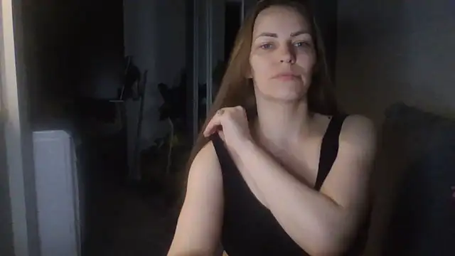 Snapshot of AnnaDiamond1 chatting on 06/13/26, 06:50 AnnaDiamond1 online show from 06/13/26, 06:50