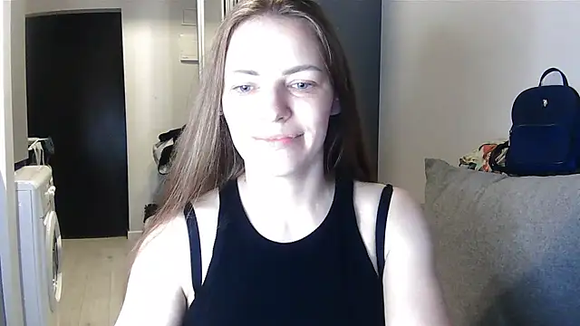 Snapshot of AnnaDiamond1 chatting on 07/16/26, 09:43 AnnaDiamond1 online show from 07/16/26, 09:43