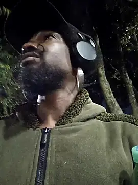 Snapshot of Siriss_boyrag chatting on 11/05/25, 05:29 Siriss boyrag online show from 11/05/25, 05:29