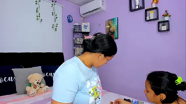 sara mendez2 online show from 01/09/25, 11:56