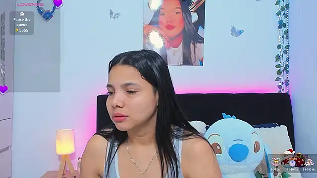 Snapshot of sara_mendez2 chatting on 02/05/26, 05:17 sara mendez2 online show from 02/05/26, 05:17