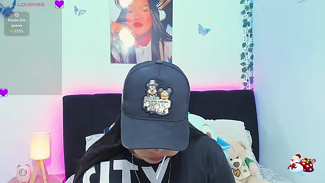 Snapshot of sara_mendez2 chatting on 02/14/26, 11:12 sara mendez2 online show from 02/14/26, 11:12