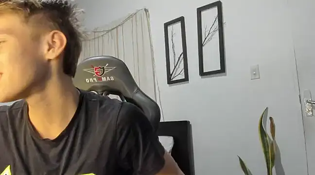 miguel hz online show from 02/15/25, 10:42