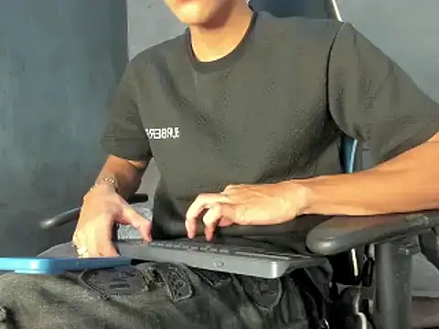 miguel hz online show from 03/01/25, 09:37