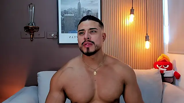 Snapshot of ApoloMakris chatting on 09/29/25, 07:51 ApoloMakris online show from 09/29/25, 07:51