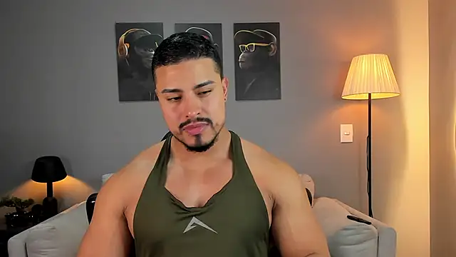 Snapshot of ApoloMakris chatting on 11/24/25, 09:47 ApoloMakris online show from 11/24/25, 09:47