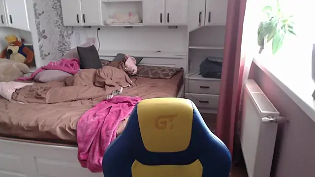 Snapshot of 69SexySecret69 chatting on 02/19/25, 08:55 69SexySecret69 online show from 02/19/25, 08:55