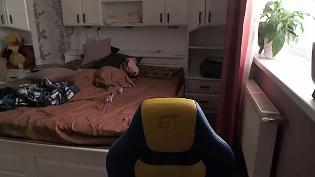 Snapshot of 69SexySecret69 chatting on 02/19/25, 03:05 69SexySecret69 online show from 02/19/25, 03:05