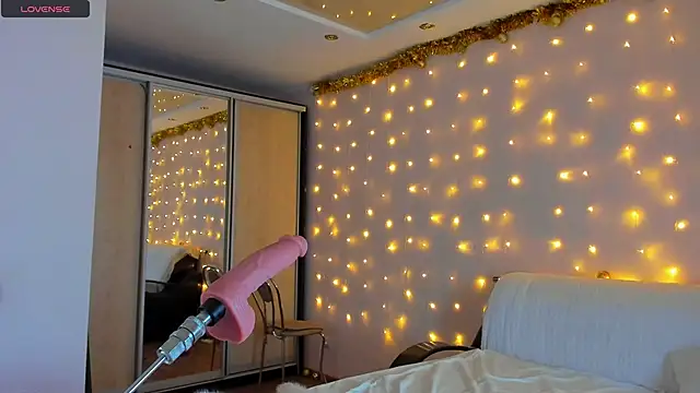 May Flower online show from 12/23/24, 01:03